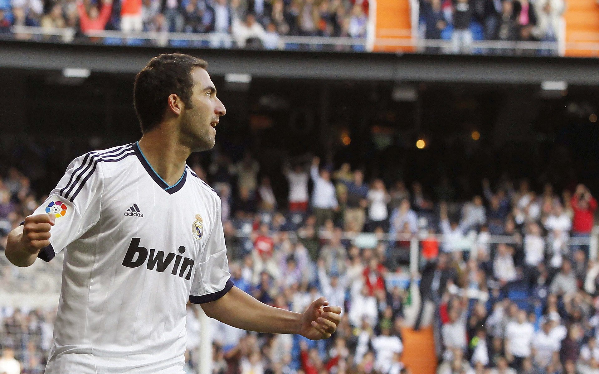 开云体育登入-政策引导:足球在国家战略中的重要地位,足球的地位和作用